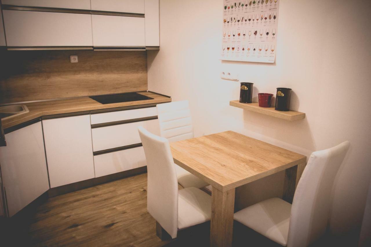 Apartman Rezidence Mikulov Extérieur photo