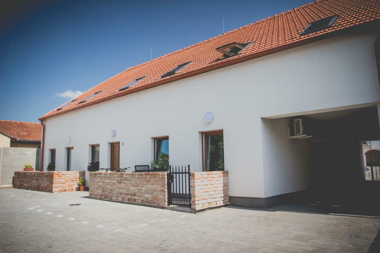 Apartman Rezidence Mikulov Extérieur photo