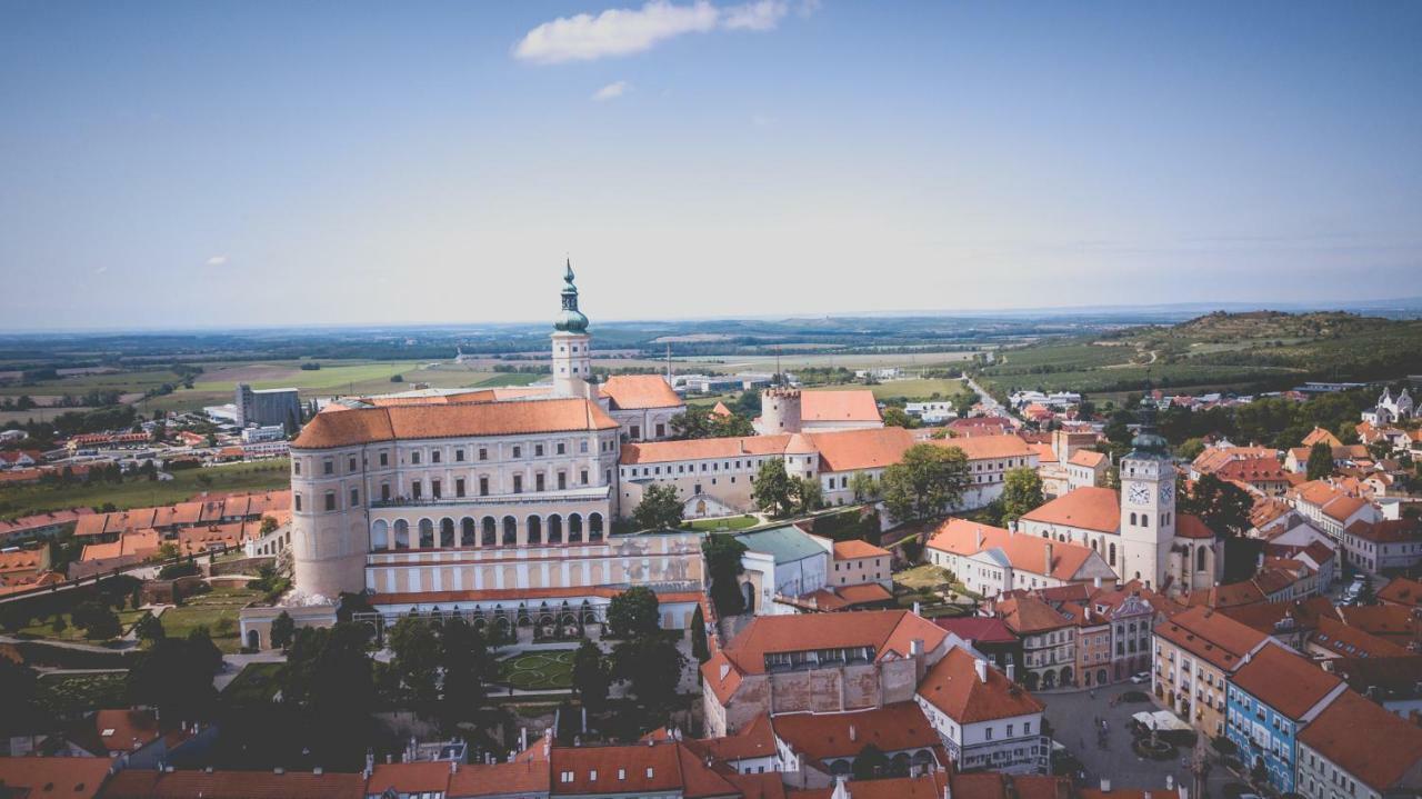 Apartman Rezidence Mikulov Extérieur photo
